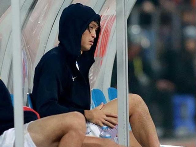 Bầu Đức đưa Tuấn Anh sang Hàn Quốc chữa chấn thương - 1
Tuấn Anh được đưa sang Hàn Quốc chữa chấn thương