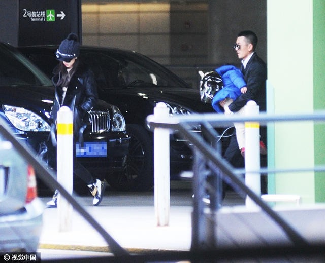 Huỳnh Thánh Y bất ngờ khoe ảnh cưới sau 10 năm lặng lẽ làm "vợ lẽ" - 9 Huỳnh Thánh Y bất ngờ khoe ảnh cưới sau 10 năm lặng lẽ làm "vợ lẽ" - 9