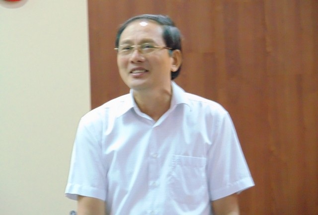 Nhiều phương tiện “giỡn mặt” khi thấy công an cấp huyện trên quốc lộ - 2 Ông Ngô Hữu Dũng - Giám đốc Sở GTVT tỉnh Bạc Liêu: Nên cân nhắc lại việc không cho lực lượng CSGT cấp huyện tuần tra, kiểm soát trên các tuyến quốc lộ.
