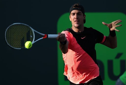 Sau Djokovic tới lượt Federer thua sốc ở Miami Open - 2
Tay vợt trẻ Kokkinakis gây sốc lớn ở Miami Open