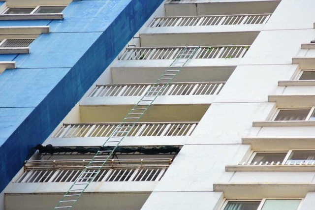 Nháo nhào tìm mua thiết bị cứu nạn sau vụ cháy chung cư Carina - 3
Sản phẩm thang dây được một nạn nhân sử dụng khi xảy ra vụ cháy chung cư Carina.