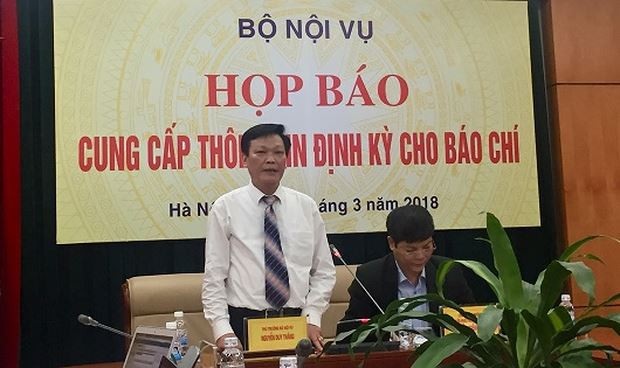 2 tháng đầu năm, tinh giản biên chế 4.302 người - 1
Thứ trưởng Bộ Nội vụ Nguyễn Duy Thăng chủ trì họp báo.