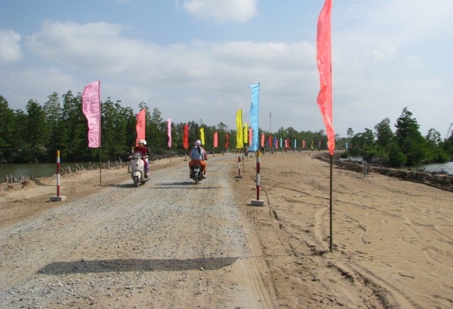 Xử lý nghiêm cán bộ mua bán trái phép hồ sơ đất đã được bồi thường - 1 Cà Mau chỉ đạo chấn chỉnh việc mua bán hồ sơ đất đã được bồi thường đúng quy định. (Ảnh minh họa)