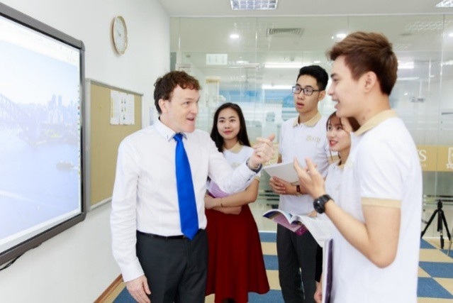 5 bí kíp chinh phục dạng bài Matching Headings trong IELTS Reading - 3
“Scots cùng bạn đồng hành chinh phục IELTS 8.5”.