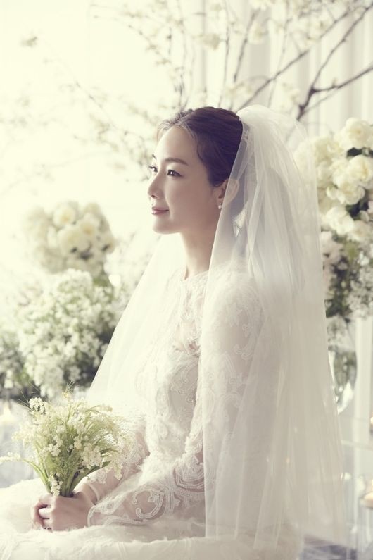 Sao “Bản tình ca mùa đông” hé lộ hình ảnh hiếm hoi về hôn lễ bí mật - 2 Sao “Bản tình ca mùa đông” hé lộ hình ảnh hiếm hoi về hôn lễ bí mật - 2