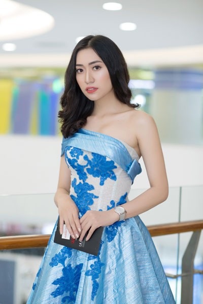 Trước khi đến với Hoa hậu Biển Việt Nam Toàn cầu, Hoàng Nhật Linh từng đoạt danh hiệu Á khôi Người mẫu ảnh Việt Nam 2017.