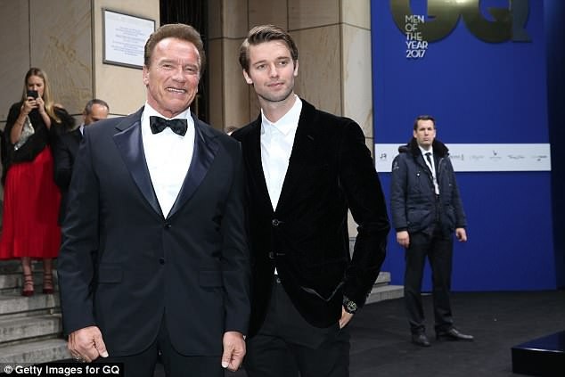 Tài tử “Kẻ hủy diệt” vừa phải phẫu thuật tim khẩn cấp - 6 Hai cha con Arnold và Patrick Schwarzenegger.