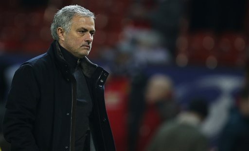 "Tạm quên" Man City, MU phải chiến đấu vì suất nhì bảng - 2
Mourinho đang khiến MU rối loạn trong phòng thay đồ