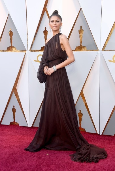 Người đẹp dập dìu khoe dáng trên thảm đỏ Oscar - 30 Người đẹp dập dìu khoe dáng trên thảm đỏ Oscar - 30