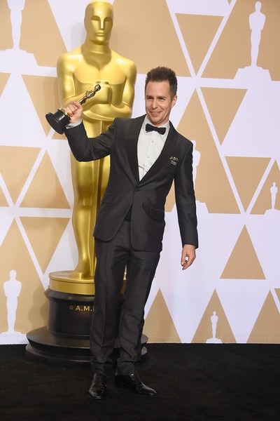 Dàn sao giành giải Oscar rạng rỡ khoe tượng vàng - 10
Sam Rockwell, 49 tuổi, lần đầu giành giải Oscar