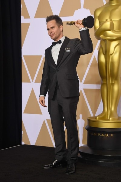 Dàn sao giành giải Oscar rạng rỡ khoe tượng vàng - 11
Anh giành giải nam diễn viên phụ xuất sắc nhất với vai diễn trong phim Three Billboards Outside Ebbing, Missouri