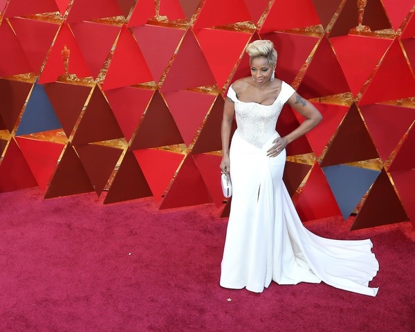Người đẹp dập dìu khoe dáng trên thảm đỏ Oscar - 43
Mary J. Blige