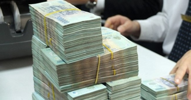 “Choáng” với thưởng Tết 1,17 tỷ đồng; Tăng kịch khung thuế môi trường xăng dầu - Ảnh 1. “Choáng” với thưởng Tết 1,17 tỷ đồng; Tăng kịch khung thuế môi trường xăng dầu - Ảnh 1.