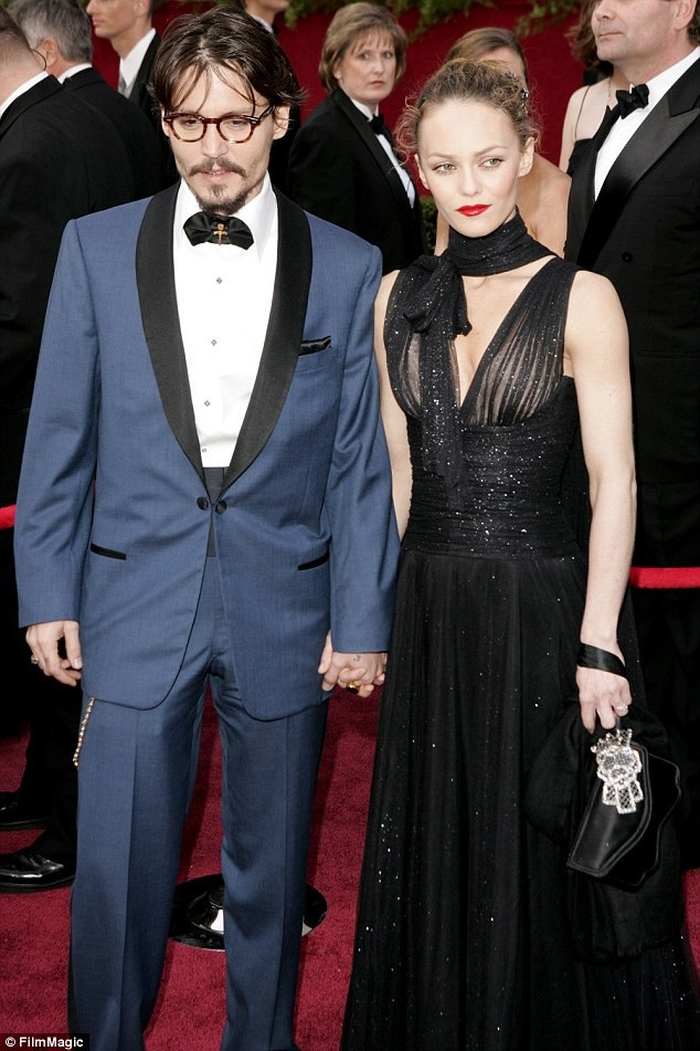 Bạn gái cũ Johnny Depp có bồ mới - 7
Vanessa và Johnny Depp hẹn hò 14 năm, chia tay vào năm 2012 sau khi có với nhau 1 trai, 1 gái