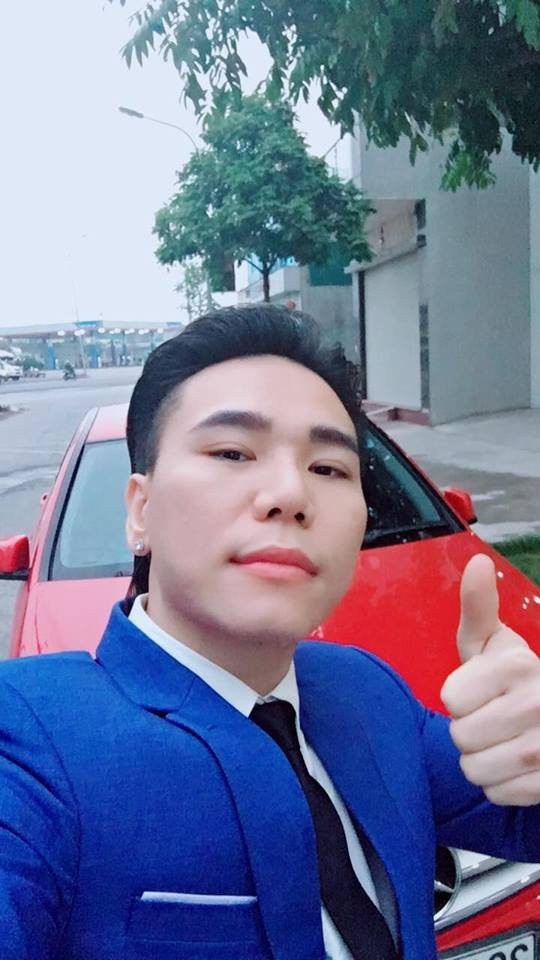 Quá khứ “hoang tàn” của Châu Việt Cường qua lời kể của đồng nghiệp - 1 Châu Việt Cường được nhìn nhận là người thẳng tính, có phần hơi đồng bóng và không kiểm soát được bản thân mỗi khi lên cơn nóng giận.