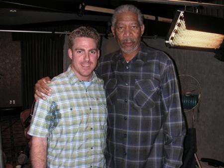 Loạt “sao” sở hữu kỹ năng chụp hình tự sướng cực “ảo” - 2 Morgan Freeman thì lúc nào cũng “ngầu”