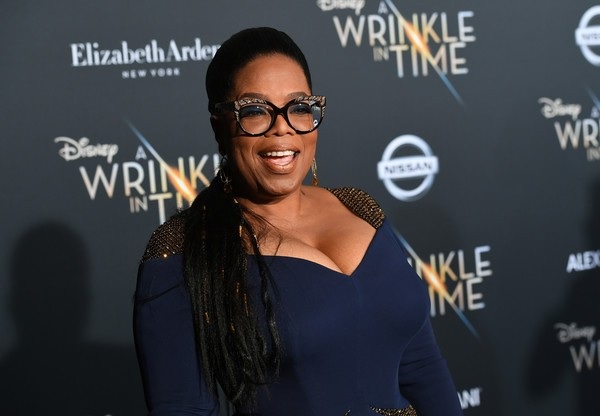 Oprah Winfrey "boa" cho nhân viên khách sạn như thế nào? - 3 
MC đình đám nói thêm, bà từng có nhiều lúc ngồi nghĩ xem làm như thế nào để người khác cảm thấy vui
