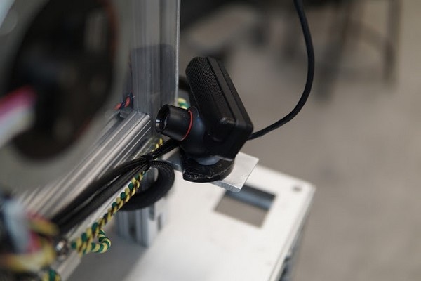 Kinh ngạc chú robot giải khối rubik chỉ trong 0,38 giây - 2 Camera để ghi nhận các mặt rubik và truyền tính hiệu về cho bộ xử lý