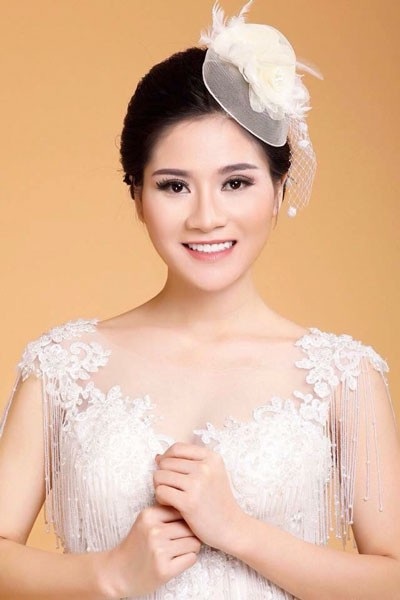 Ca sĩ Thu Trang bất ngờ trở lại sau thời gian dài “mất tích” - 1 Ca sĩ, MC Thu Trang.