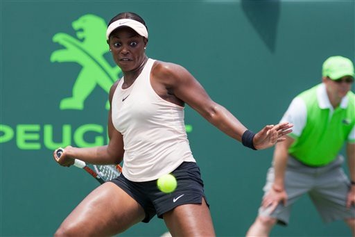 Miami Open: Hạ "thần đồng" Ostapenko, Stephens giành cúp bạc - 2
Stephens thi đấu ở trận chung kết Miami Open