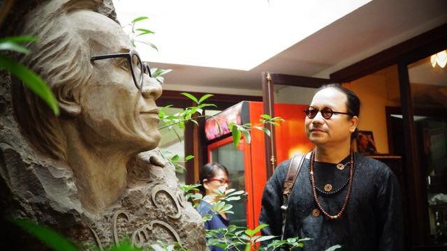 Nhiều năm qua, tiếng kèn saxophone của Trần Mạnh Tuấn vẫn vang lên đầy cảm xúc trong những giai điệu nhạc sĩ Trịnh Công Sơn đến với đông đảo khán giả.