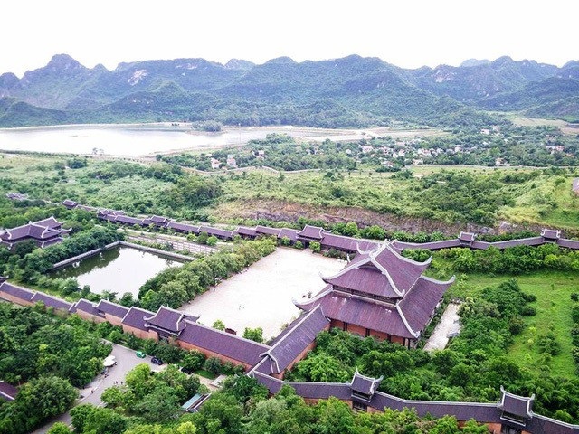 4 điểm du lịch hấp dẫn gần Hà Nội cho dịp nghỉ lễ 30/4 - 4 Quần thể chùa Bái Đính là một trong những điểm thu hút du khách