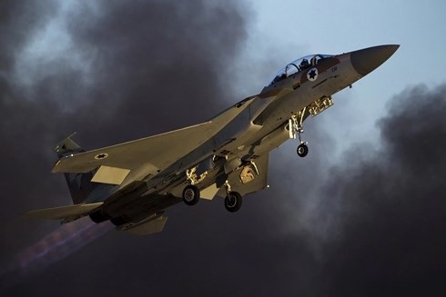 Syria trở thành đấu trường để các cường quốc “dàn xếp tỷ số”? - 2
Một chiếc máy bay chiến đấu F-15 của Israel. Ảnh: Reuters.