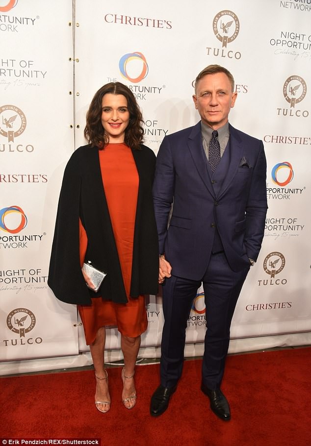 Rachel Weisz đẹp đôi bên James Bond Daniel Craig - Ảnh 5. Rachel Weisz đẹp đôi bên James Bond Daniel Craig - Ảnh 5.