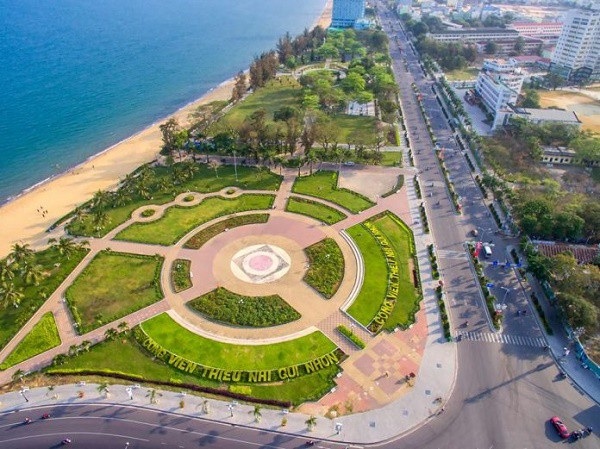 Du lịch Quy Nhơn thức giấc, thị trường bất động sản vươn mình - 2
Cơ sở vật chất hạ tầng Quy Nhơn được nâng cấp và mở rộng
