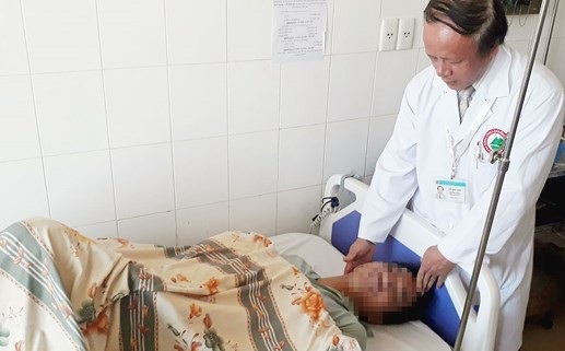 Đang đi trên đường, nam thanh niên bất ngờ bị bắn - 1 Anh C. đang được chăm sóc tại bệnh viện