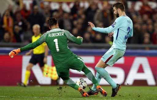 11 cầu thủ xuất sắc nhất lượt về tứ kết Champions League - 1 Thủ thành Alisson chơi xuất sắc trong trận đấu với Barcelona với nhiều pha ra vào hợp lý