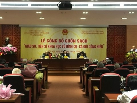 Công bố cuốn sách: GS,TSKH Vũ Đình Cự - Cả đời cống hiến - 1 Công bố cuốn sách: GS,TSKH Vũ Đình Cự - Cả đời cống hiến - 1