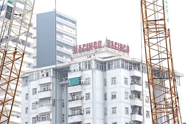 Vụ cổ phần hóa HACINCO: Giám đốc chồng chất sai phạm, nhà đầu tư "cạn nước mắt"! - 1
Vụ cổ phần hóa tại Công ty HACINCO kéo dài hơn 10 năm khiến các nhà đầu tư hợp pháp cạn nước mắt.