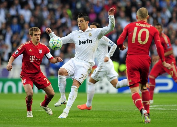 Real Madrid chạm trán Bayern Munich: Duyên nợ, thù địch và giàu xúc cảm - 2 Ở bán kết Champions League 2012, Real Madrid thua Bayern Munich sau loạt đá luân lưu định mệnh