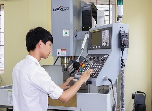 Tư vấn tuyển sinh: Giải đáp “nóng” vào ngành Kỹ thuật Công nghệ - 1 Tư vấn tuyển sinh: Giải đáp “nóng” vào ngành Kỹ thuật Công nghệ - 1
