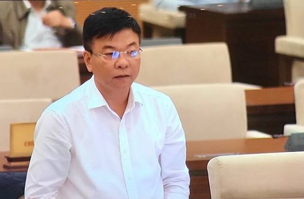Đánh giá tác động dự án luật như bản nháp, tại sao vẫn cho qua? - 1
Bộ trưởng Tư pháp Lê Thành Long đại diện cho cơ quan gác cửa của Chính phủ trong việc thẩm định các dự án luật được xây dựng