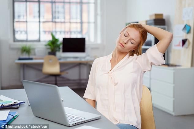 Ngồi nhiều có thể bị teo não - 1 Các nhà khoa học đã phát hiện ra rằng những người có lối sống ít vận động thường có vùng não nhỏ (có vai trò quan trọng trong việc hình thành ký ức) bị teo nhỏ.