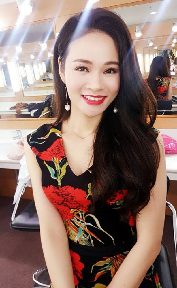 Tiết lộ hình ảnh không lên sóng của BTV Thu Hương “Chuyển động 24h” - 7 Một nhan sắc dễ gây thương nhớ.