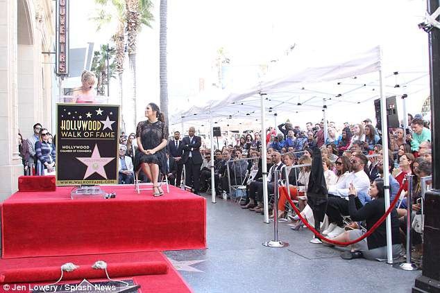 Victoria Beckham tới chúc mừng Eva Longoria nhận sao trên đại lộ danh vọng - 6
Quang cảnh nơi diễn ra buổi lễ
