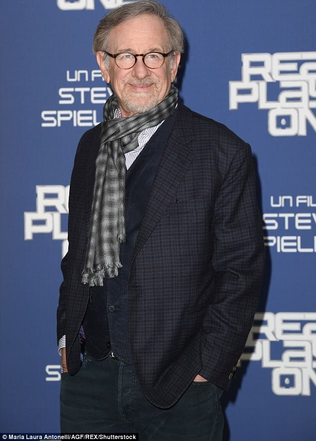 Đạo diễn đầu tiên trong lịch sử điện ảnh cán mốc doanh thu 10 tỷ USD - 1 Đạo diễn Steven Spielberg đã trở thành đạo diễn đầu tiên trong lịch sử điện ảnh có phim đạt mức doanh thu hơn 10 tỷ USD ngoài phòng vé.
