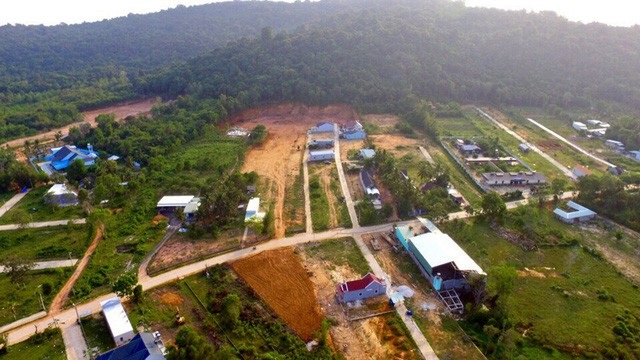 “Đại gia” mang tiền đến nơi sắp thành đặc khu buôn đất: Sẽ đối mặt 3 rủi ro - 1 Trong 3 tháng đầu năm 2018, tại Phú Quốc đã có hơn 540 công trình xây dựng không phép, sai phép trên đất nông nghiệp, đất rừng phòng hộ.