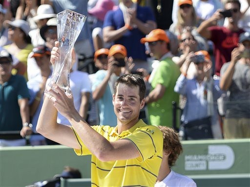 Đánh bại Zverev, Isner thành tân vương của Miami Open - 1
Isner lần đầu vô địch một giải Masters 1000