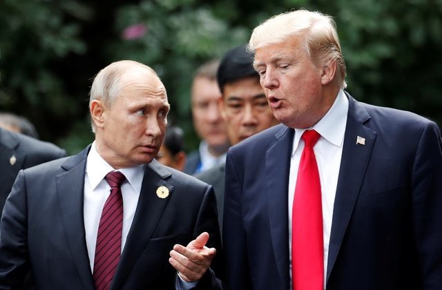 Ông Trump mời ông Putin hội đàm tại Nhà Trắng - 1
Tổng thống Nga Vladimir Putin (trái) và người đồng cấp Mỹ Donald Trump (Ảnh: Reuters)
