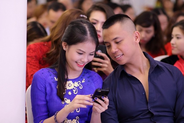 Chí Anh tiết lộ vợ trẻ kém 20 tuổi mang bầu lần 2 và “nghén” lây vợ - 4 Chí Anh cho biết, anh là người hướng nội và hiện tại muốn dành thời gian vun đắp cho gia đình nhiều hơn thay vì xuất hiện trong các gameshow giải trí.