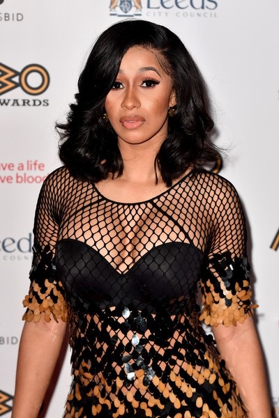 Album đầu tay của Cardi B thắng lớn - 7
Ngôi sao xinh đẹp dù bụng bầu đã 7 tháng vẫn biểu diễn rất sung trên sân khấu.