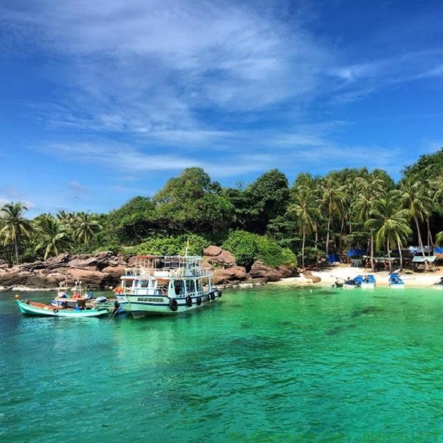 Hòn Móng Tay - Thiên đường hoang sơ đẹp không kém Maldives - 7 Hòn Móng Tay là địa điểm lý thú cho những ai yêu khám phá. Nguồn: pystravel.vn