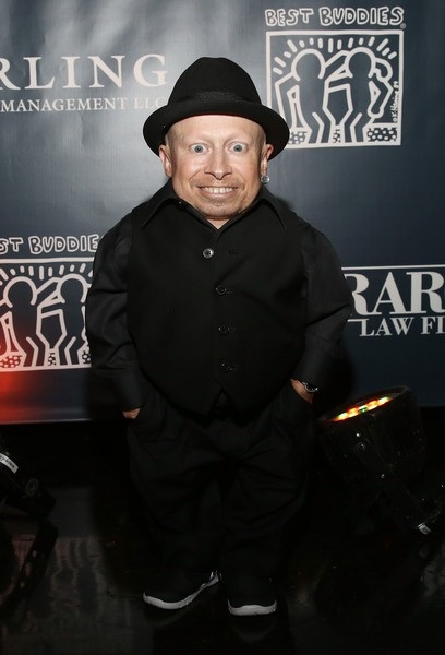 Verne Troyer điều trị ngộ độc rượu trước khi chết - 4
Verne Troyer được miêu tả là một người rất quan tâm tới người khác và luôn muốn làm cho mọi người vui vẻ, hạnh phúc