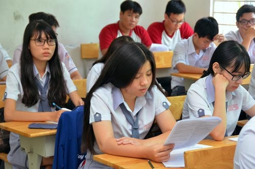 Nhiều phương thức xét tuyển, cửa ĐH có rộng hơn? - 1 Học sinh lớp 12 tại TP HCM ráo riết chuẩn bị cho kỳ thi THPT quốc gia 2018. (Ảnh: Tấn Thạnh)