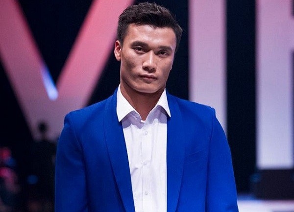 
Thủ môn Bùi Tiến Dũng nhận những ý kiến trái chiều sau khi tham gia Tuần lễ thời trang Việt Nam 2018
