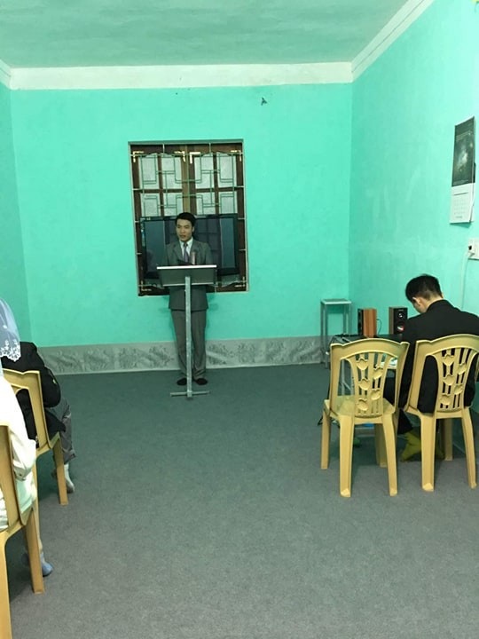 “Hội thánh của Đức Chúa Trời” mở rộng địa bàn ở Ngọc Lặc - 2
Một trưởng nhóm chủ trì sinh hoạt của các thành viên